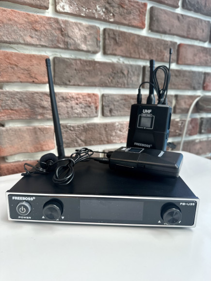 Freeboss FB-U35H2 радиосистема с двумя бодипаками + 2 петлички + 2 оголовья
