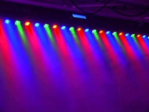 Eurolite LED Bar RGB 27/1 black 30° Eurolite LED Bar RGB 27/1 black 30°