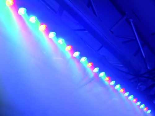 Eurolite LED Bar RGB 27/1 black 30° Eurolite LED Bar RGB 27/1 black 30°