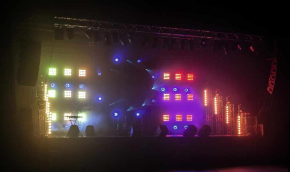 EUROLITE LED PMB-8 COB RGB 30W Bar светодиодная панель 8 х30Вт