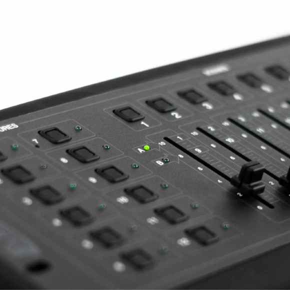 ADJ DMX Operator I  пульт управления светом DMX , 192 канала