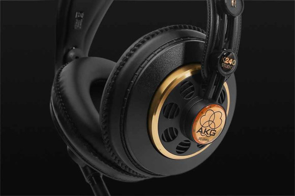 AKG K240 Studio